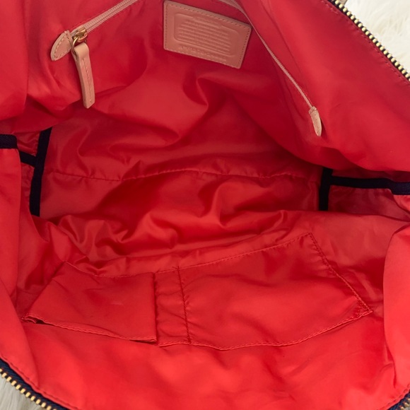 Handbag - Picture 2 of 4